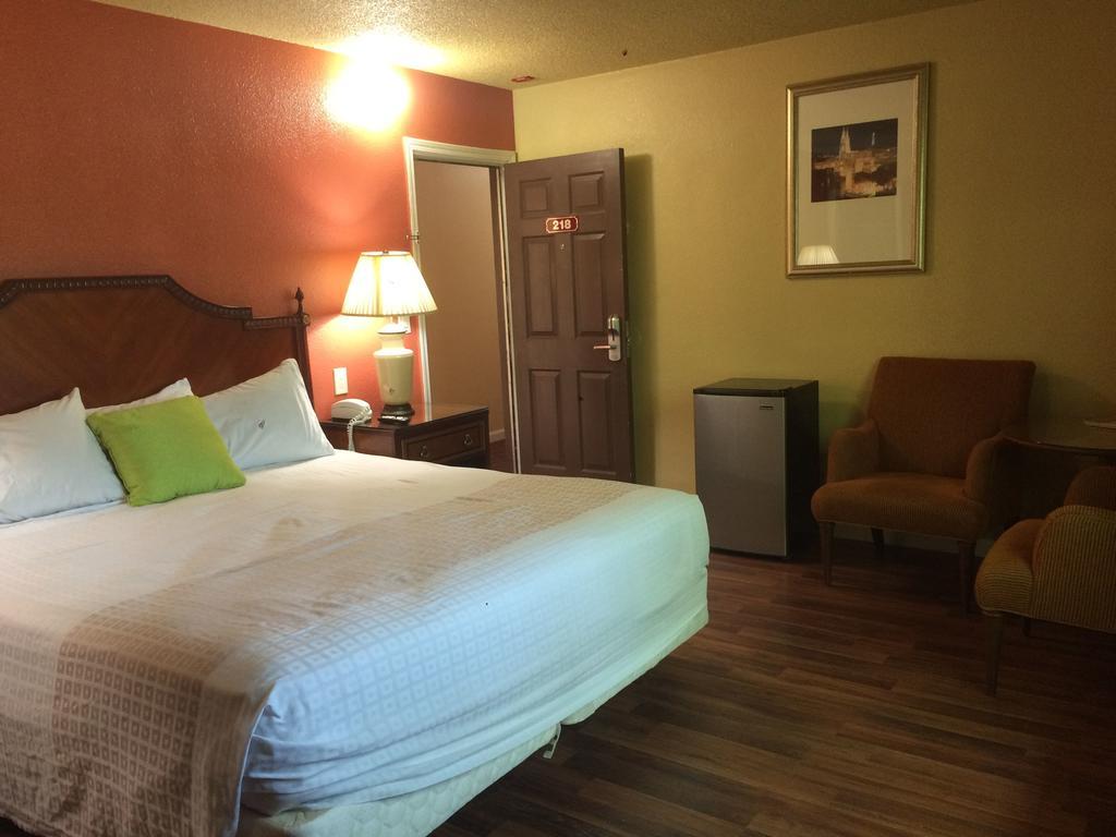 Sundial Lodge Redding Cameră foto